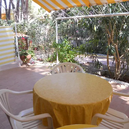 Lilly 21 Apartman Marina di Campo